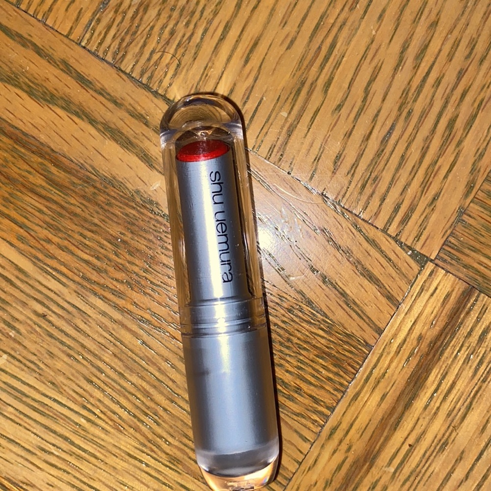 NEW Red lipstick - Picture 2 of 2
